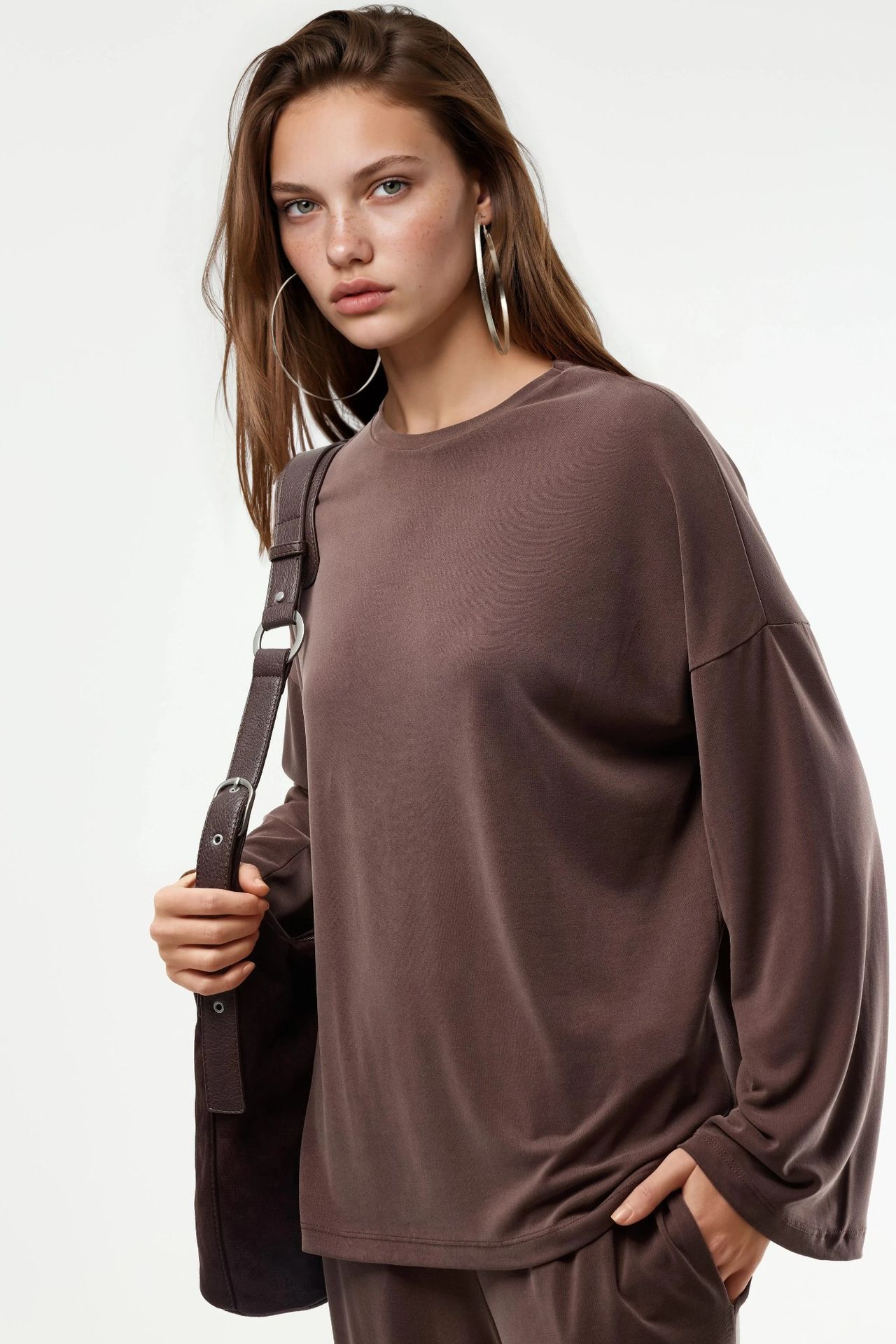 BUSEM Relaxed Fit Crew Neck Long Sleeve Blouse 3