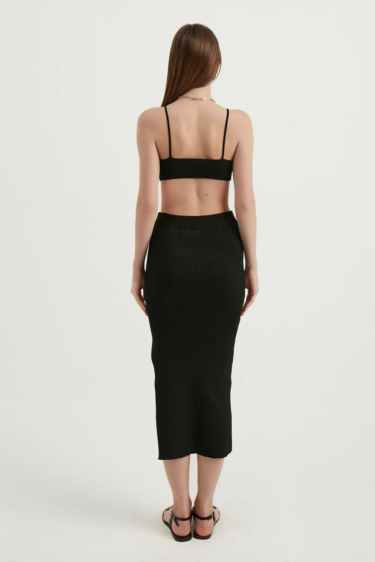 2 Parça: V Yaka Vücut Tipine Uygun Crop Top & Yan Yırtmaçlı Yüksek Bel Maksi Etek 4