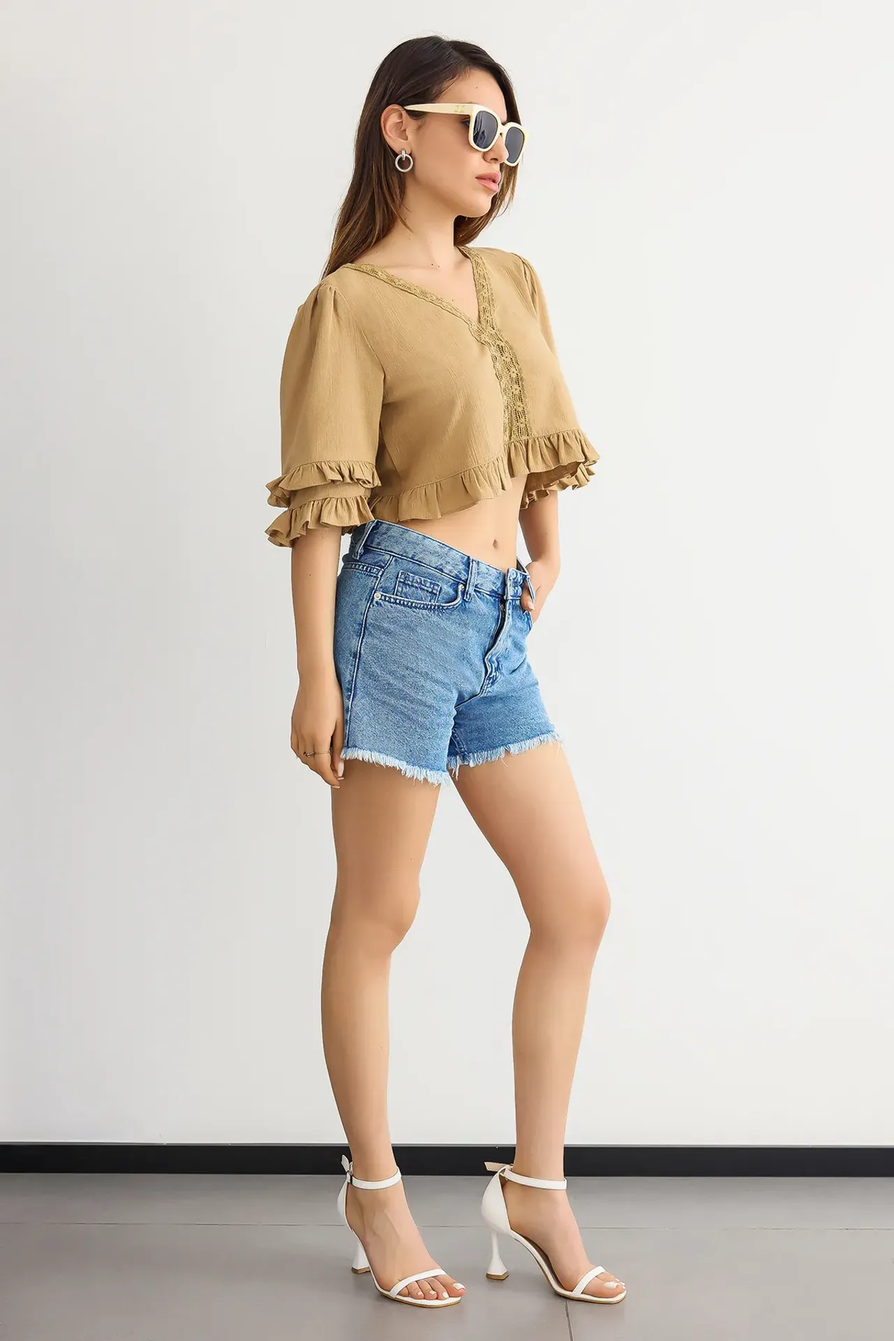 Cropped V-Neck Ruffled Blouse