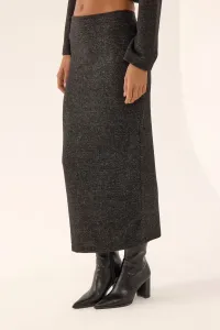 black-image-3