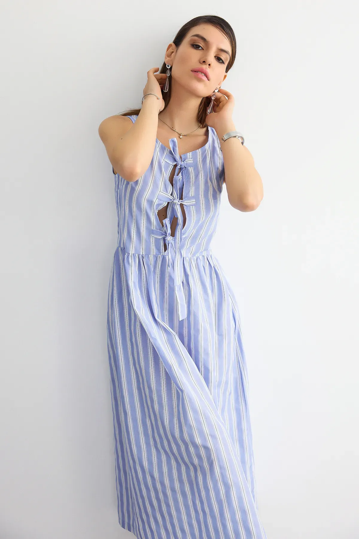 Striped Sleeveless Tie-Front Midi Dress 2