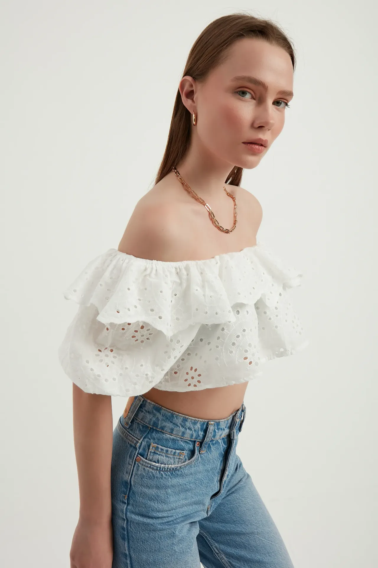 Off Shoulder Ruffled Textured Short Sleeve Top with a Balloon Sleeves