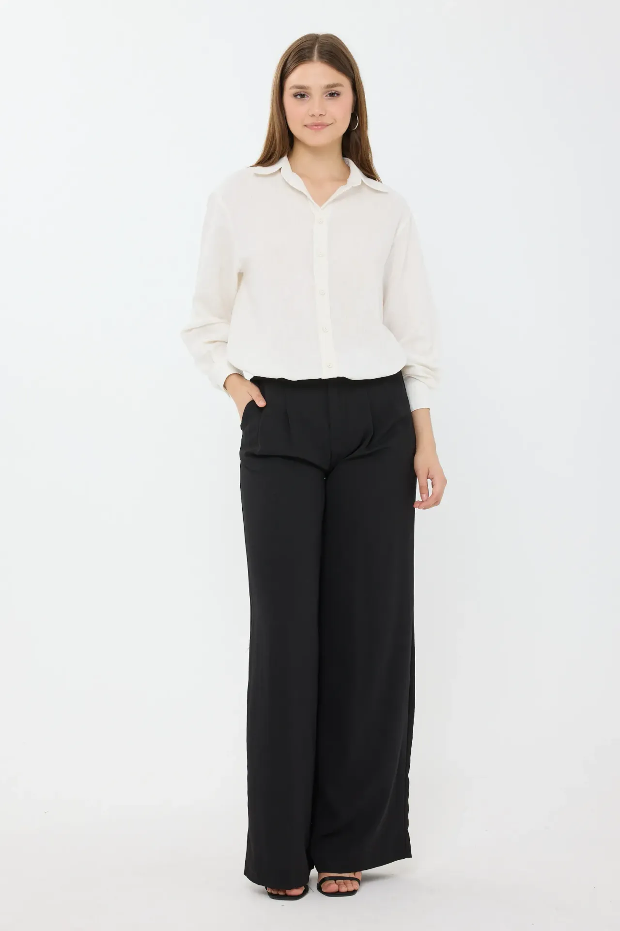 Buttoned Long Sleeve Relaxed Shirt
