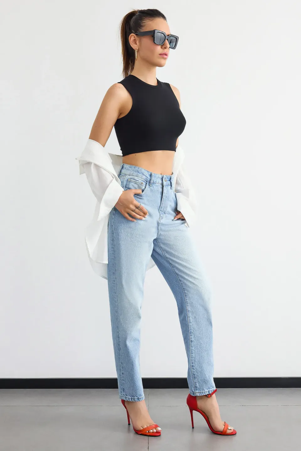 Round Neck Sleeveless Cotton Camisole Tank Top