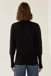 black-image-4