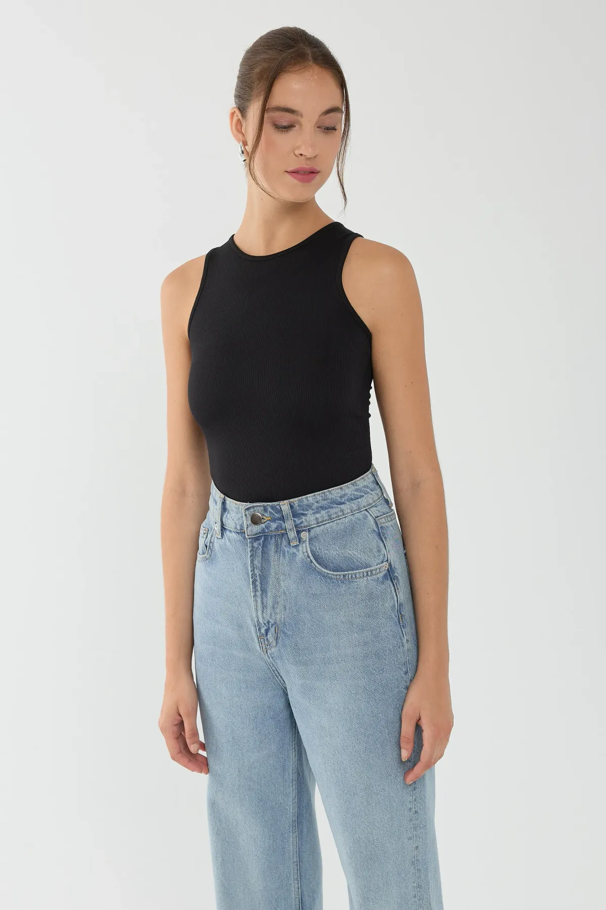 Basic Crew Neck Body 5