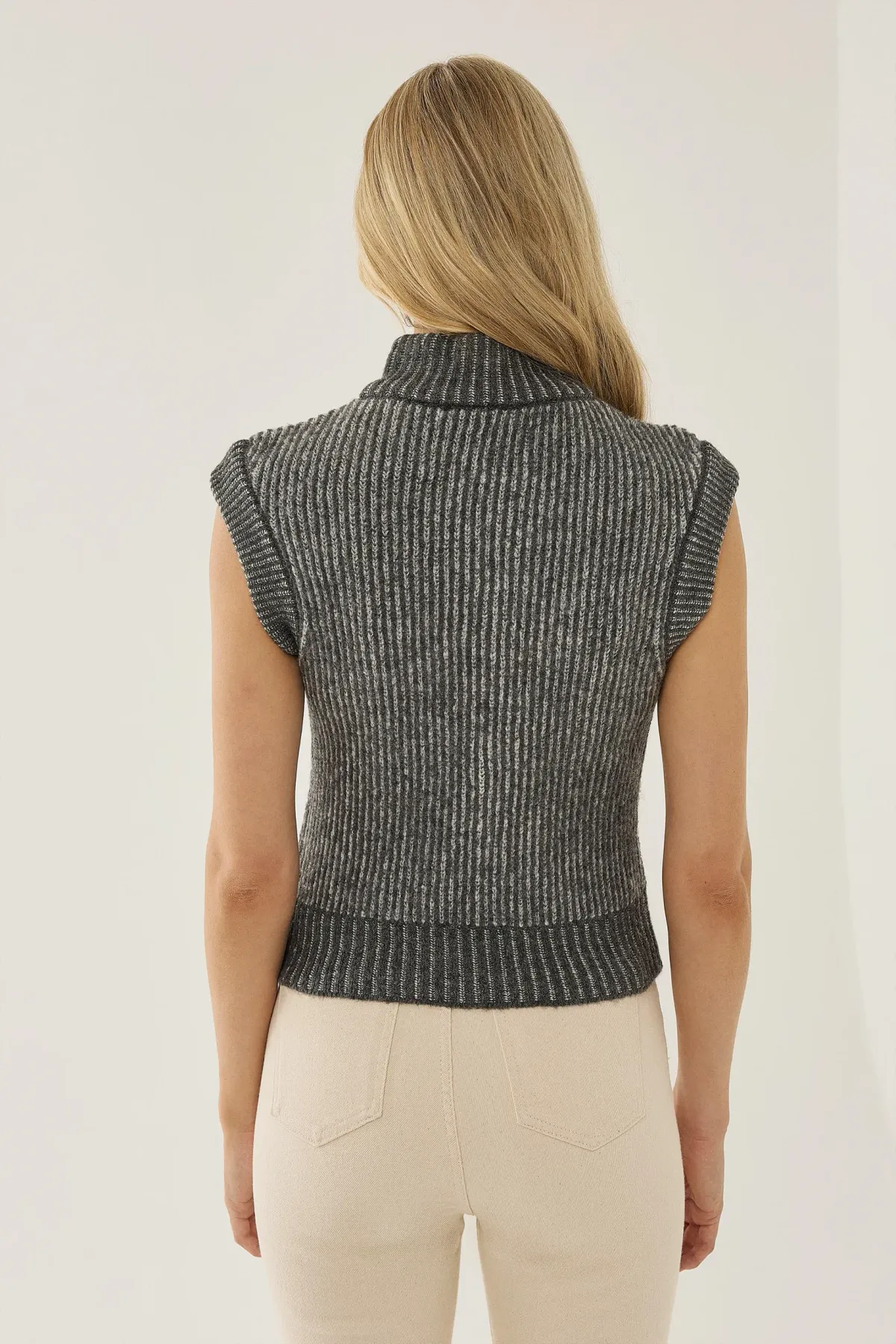 Striped Zip-Through Sleeveless Knit Vest 4