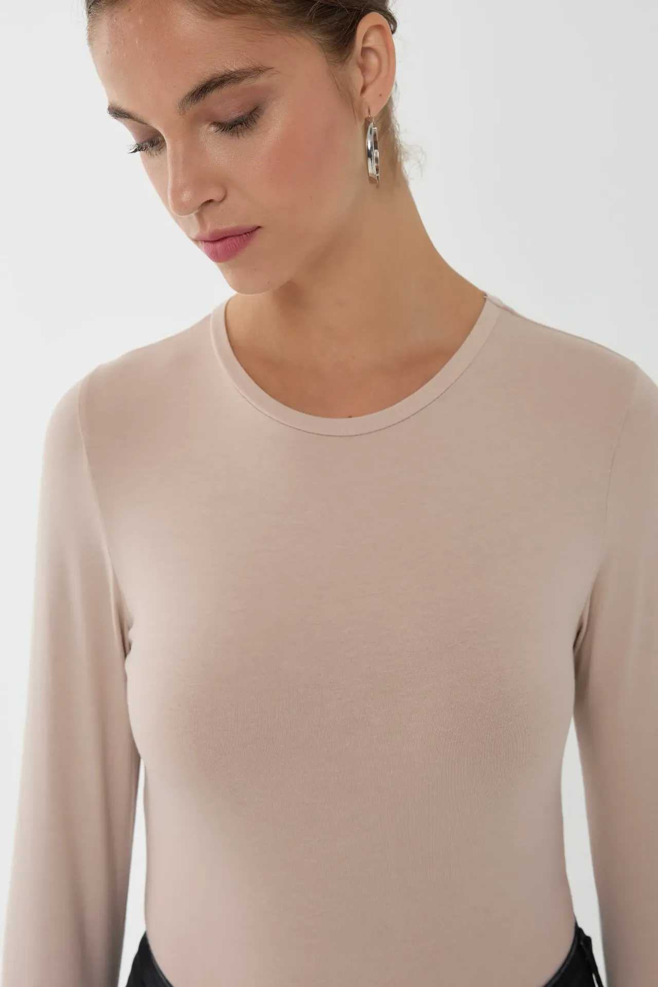 Basic Cotton Long-Sleeve Blouse