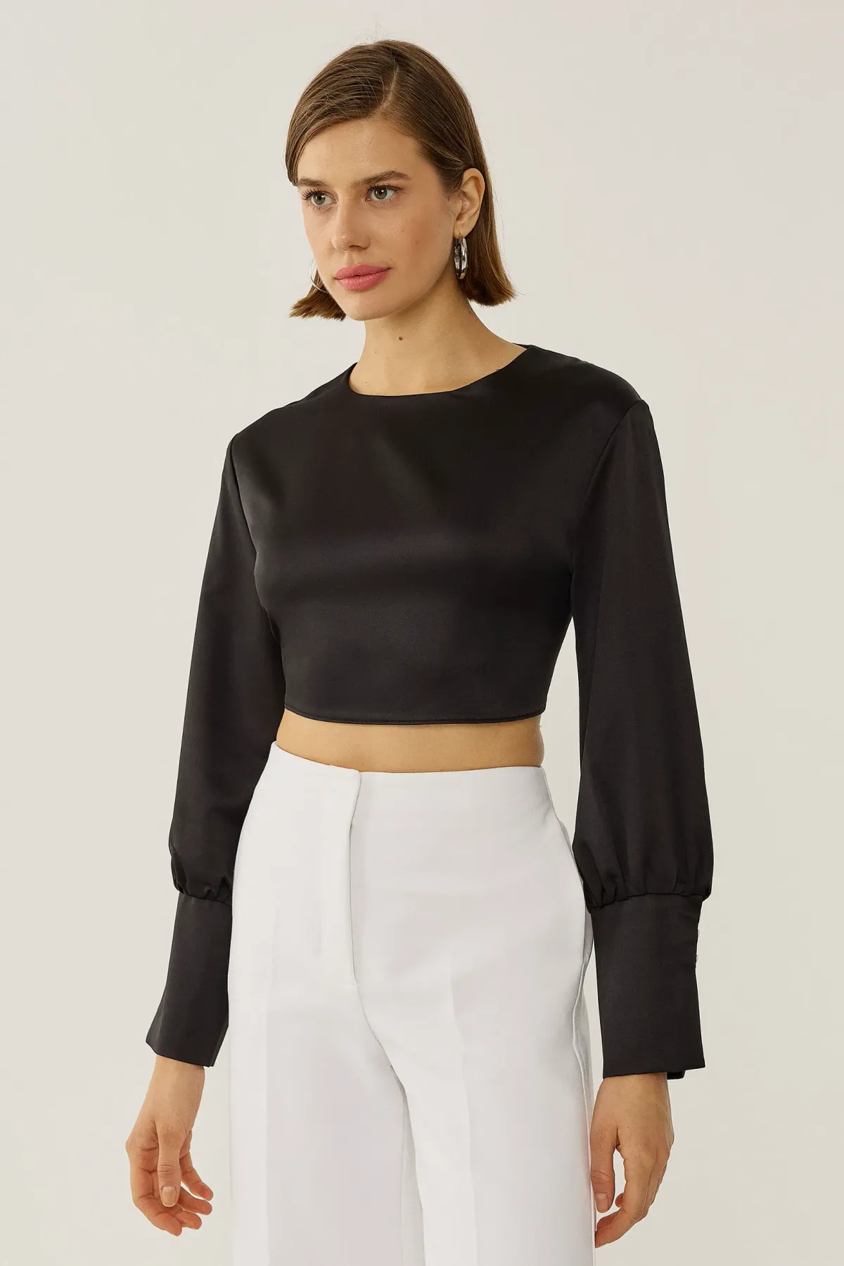 Half Turtleneck Open Back Blouse 2