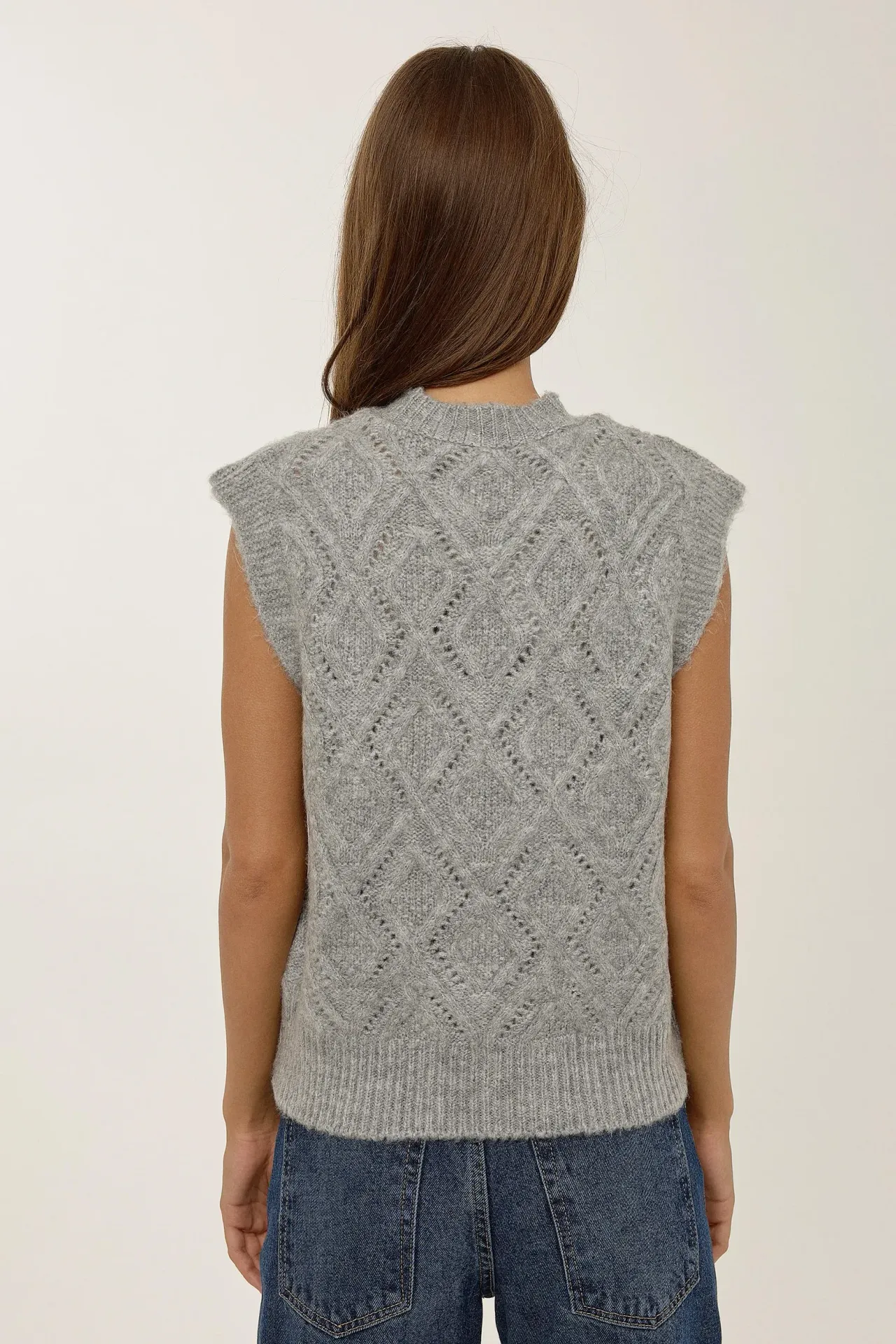 Fitted Knit Sweater Vest