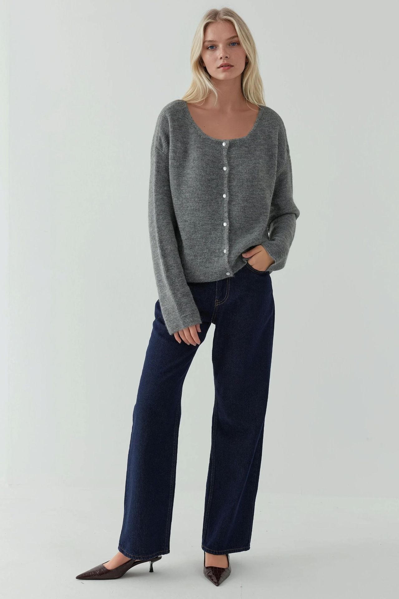 Ultra Soft Crew Neck Buttoned Dual-use Cardigan 7