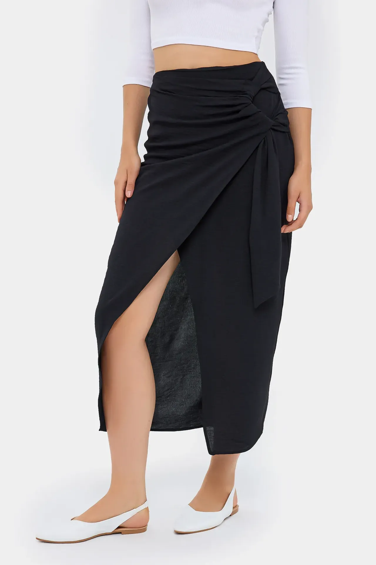 Mid-Rise Wrap Skirt with Slit