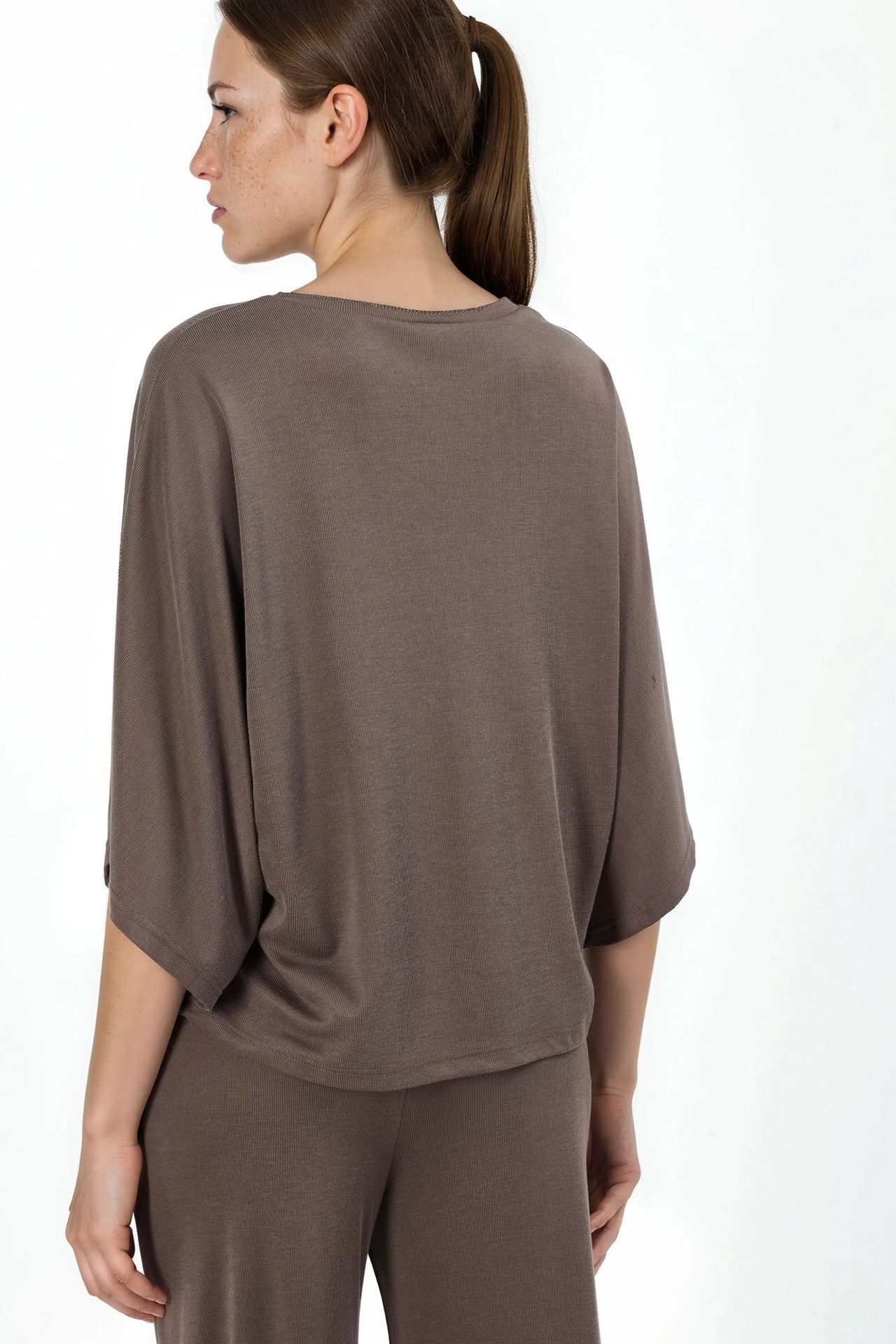 BUSEM Loose Fit Ribbed Crew Neck Blouse 3