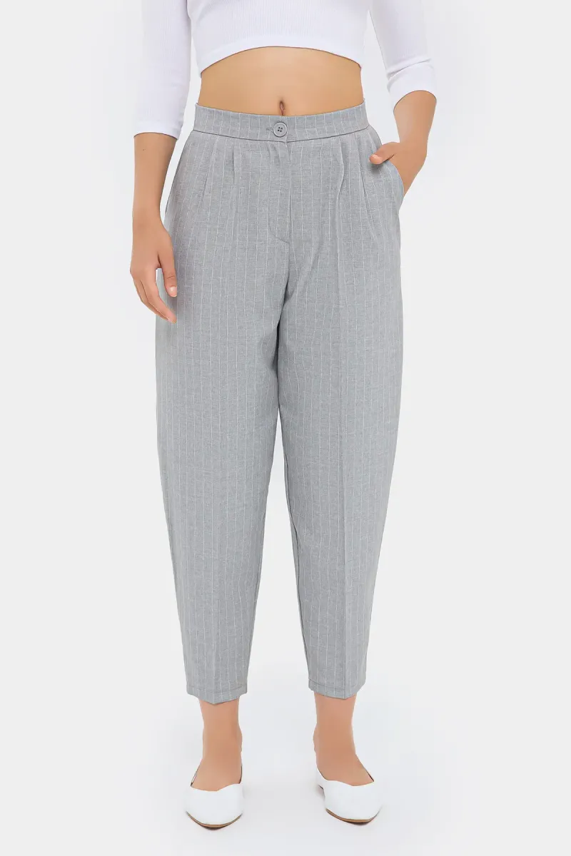 High-Waist Striped Carrot Trousers  2