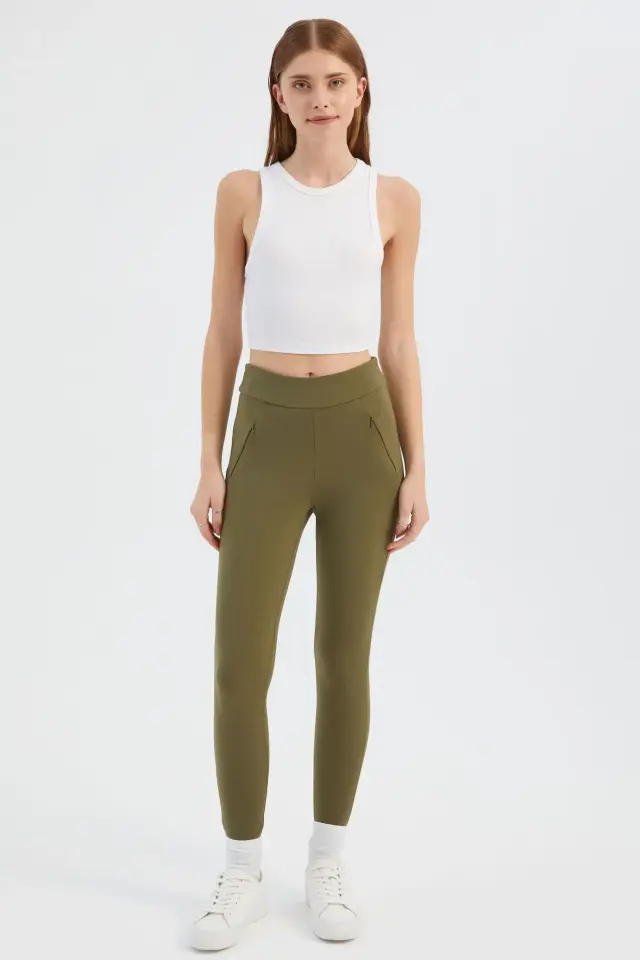 Leggings with a Pocket detail