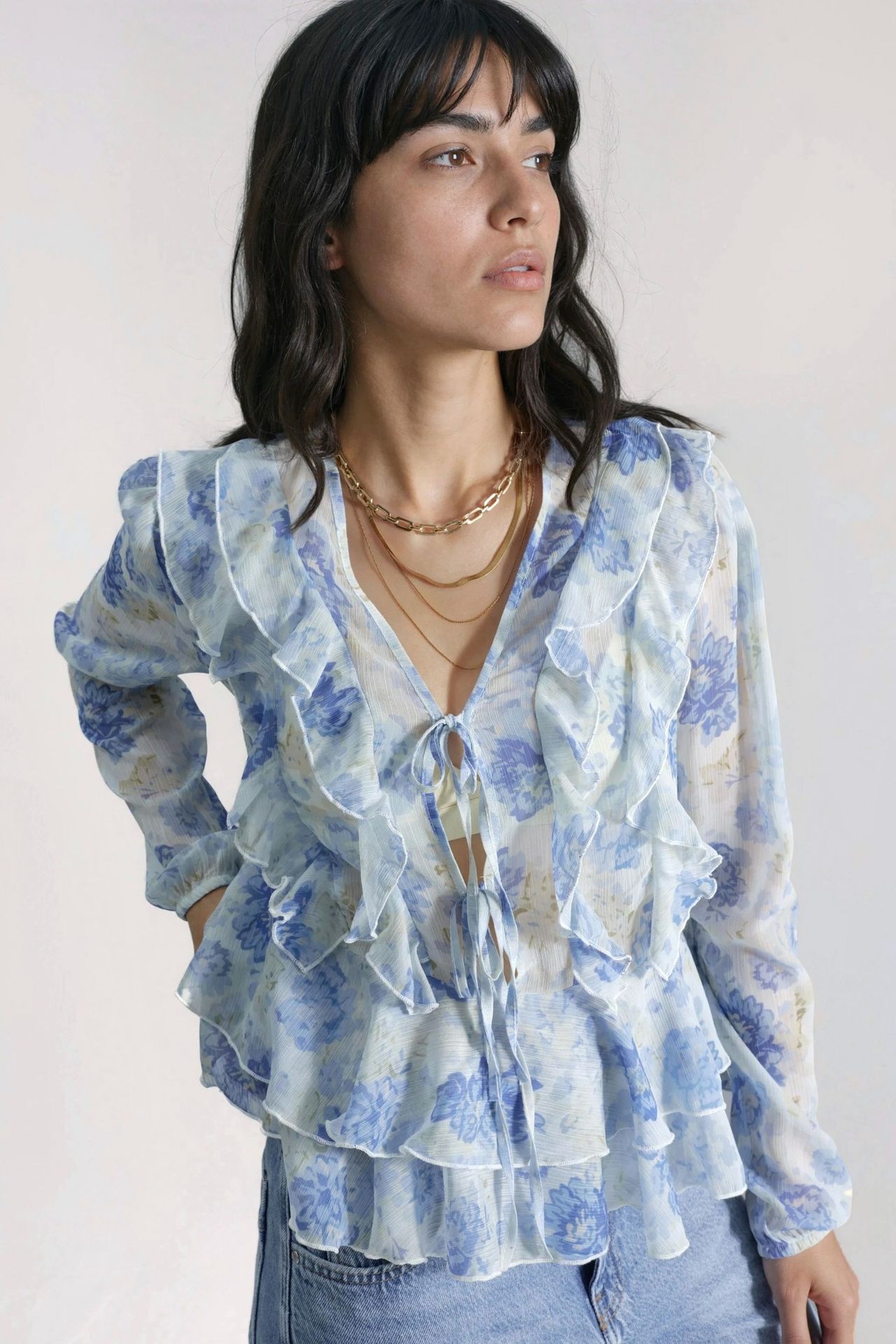 Frilly V-Neck Patterned Blouse 7