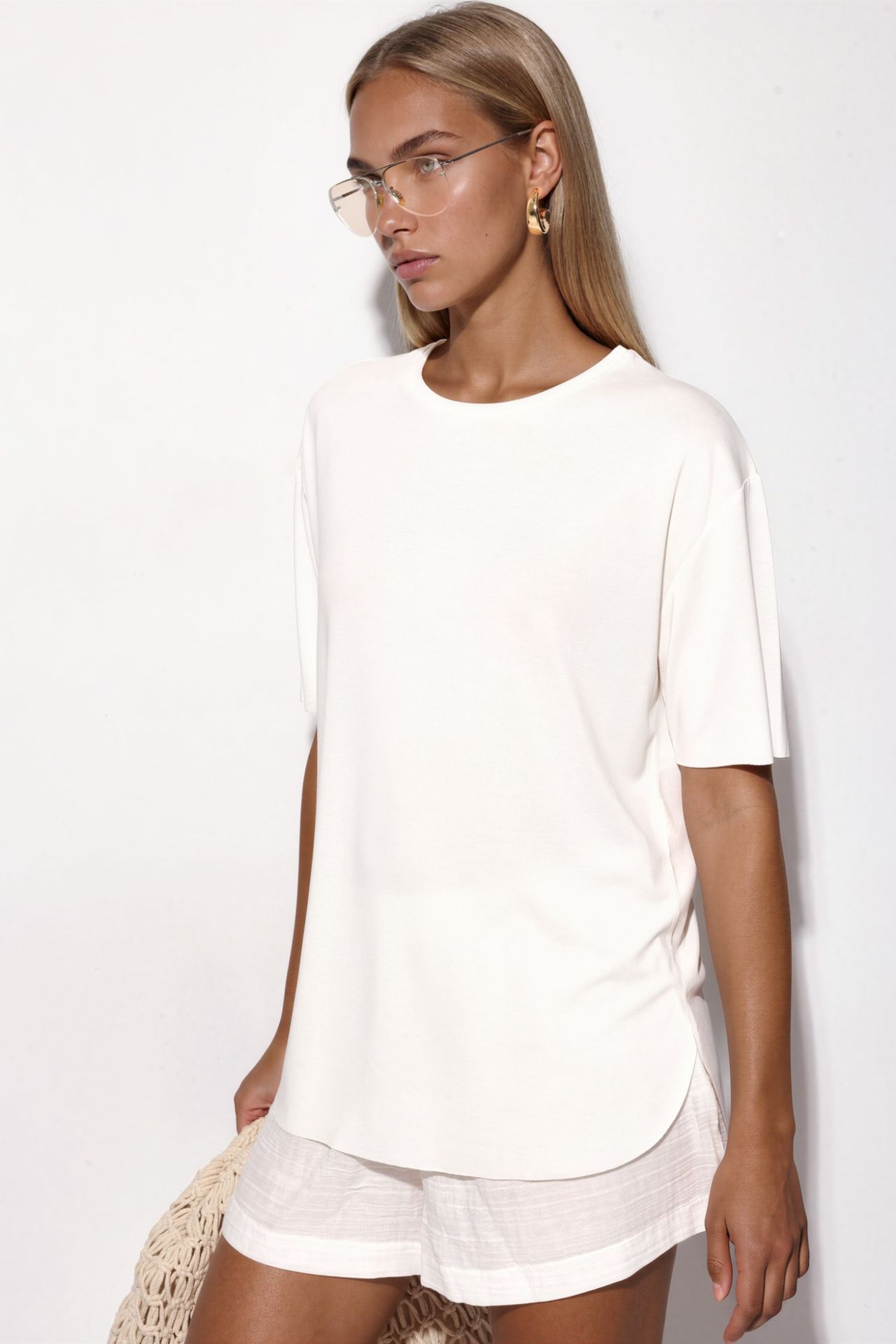 BUSEM Loose Fit Crew Neck T-Shirt 4
