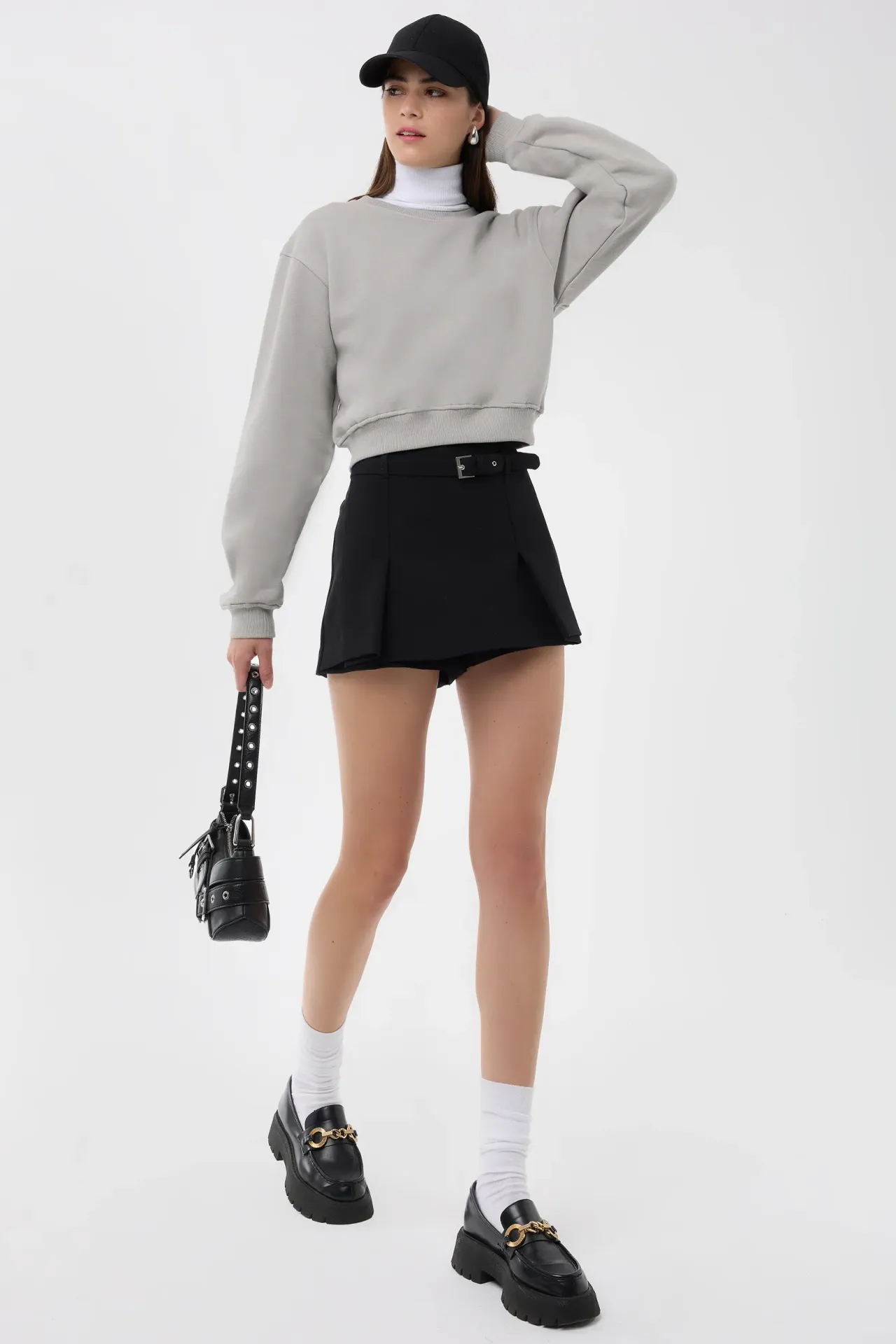 Crop Basic Sweatshirt