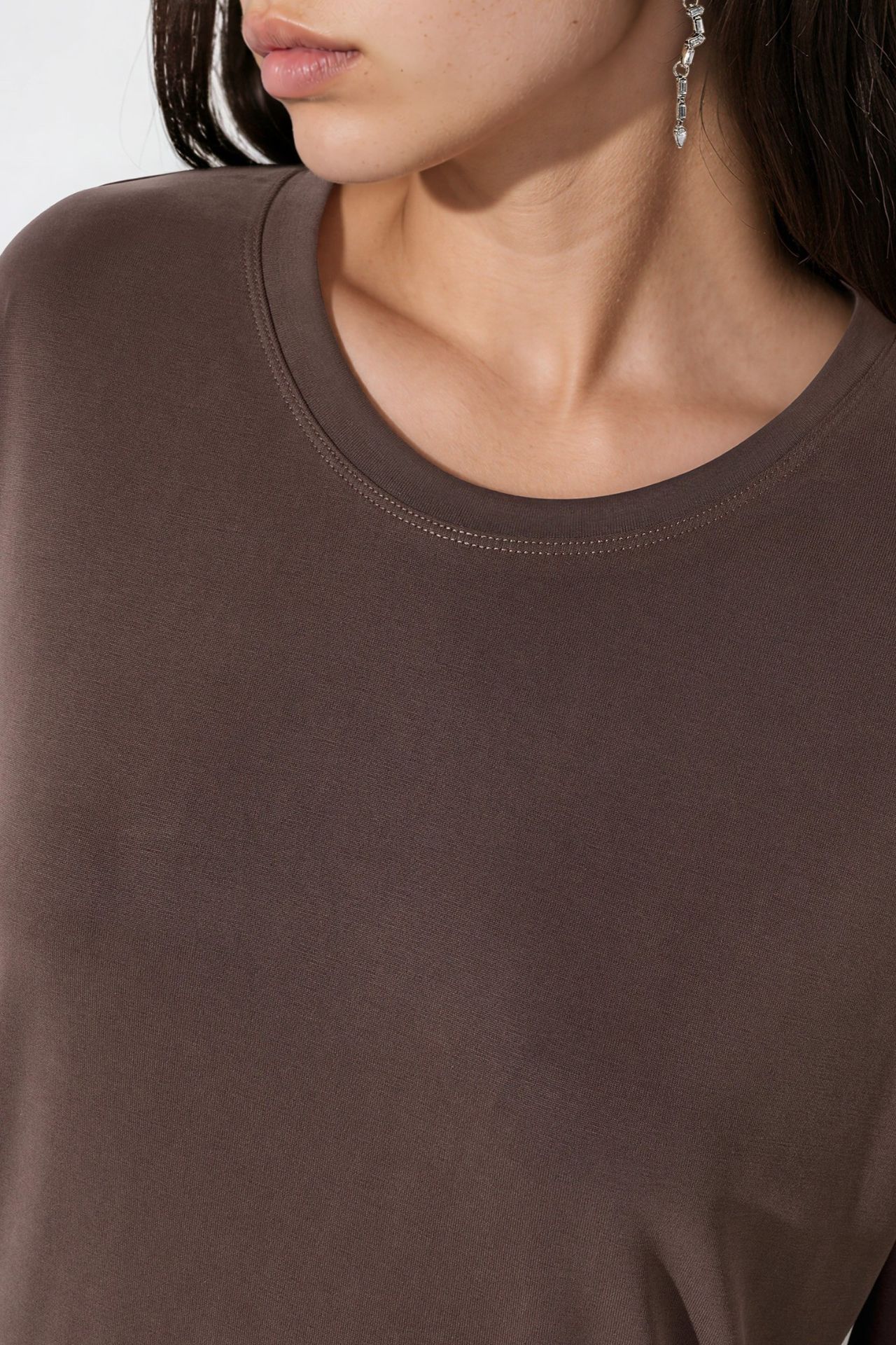 BUSEM Slit Detailed Crew Neck Short Sleeve T-Shirt 5