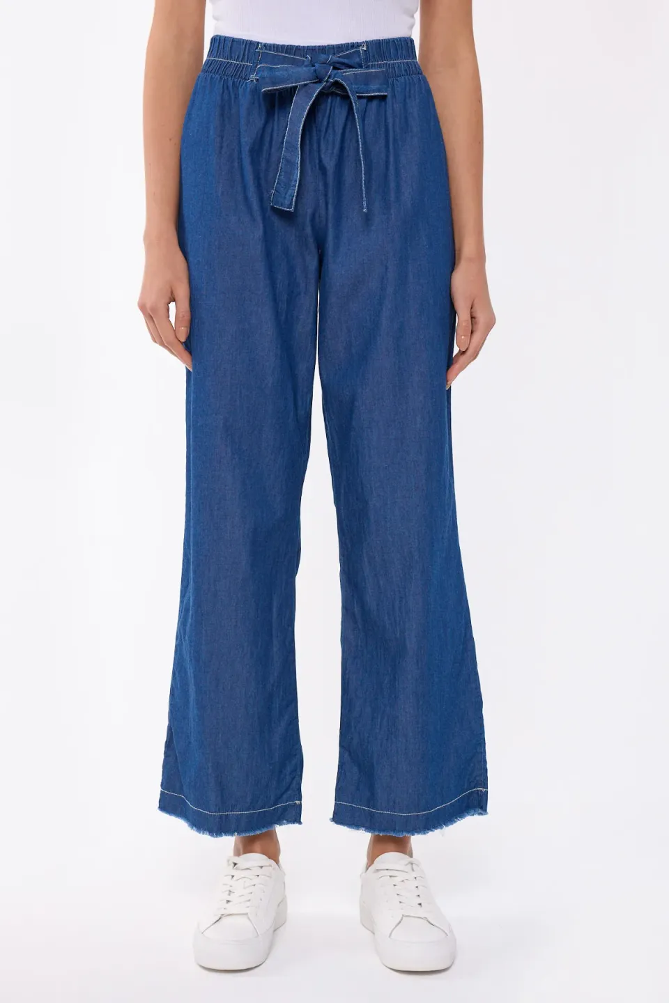 High-Waisted Flare Jeans with Ribbon Belt
