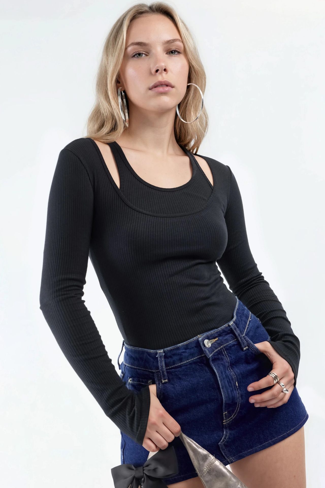 BUSEM Ribbed U Collar Long Sleeve Blouse 1