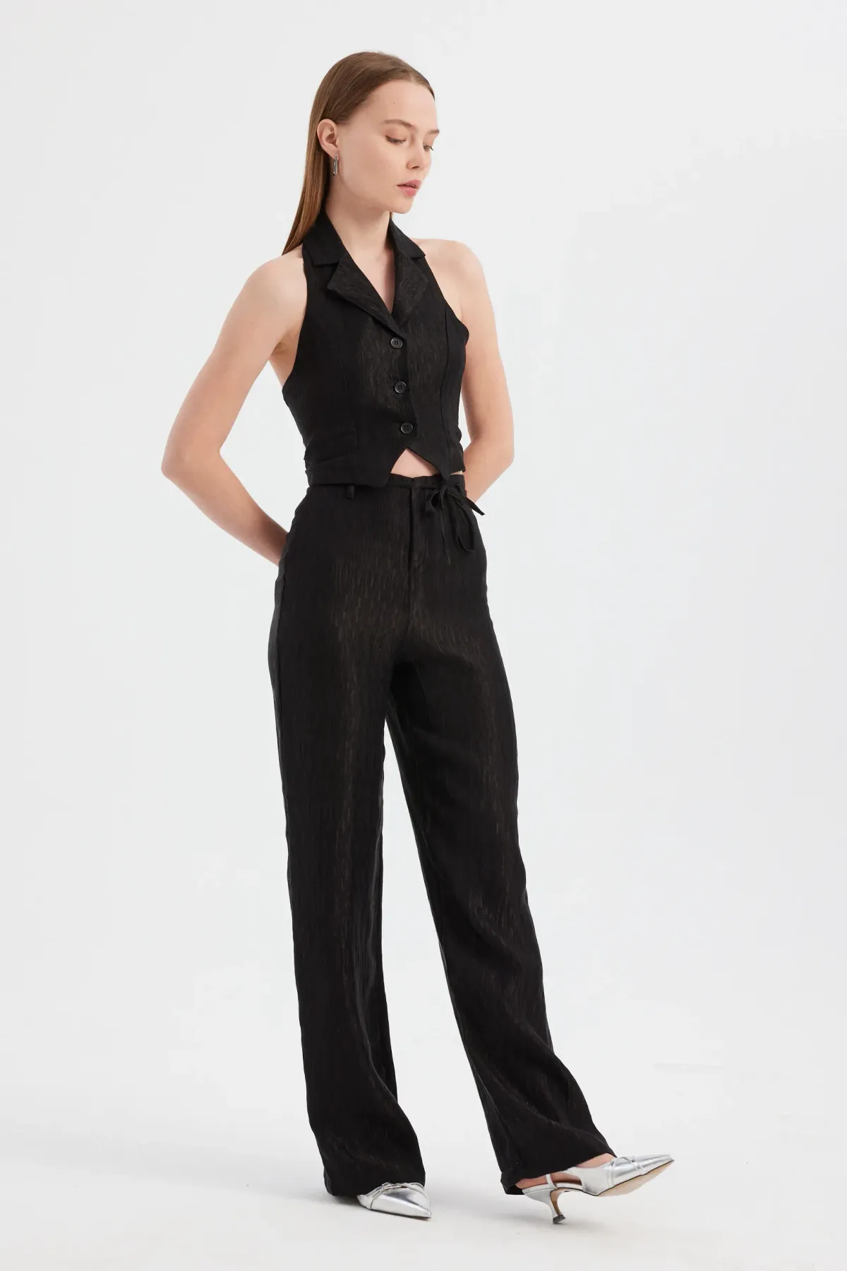 Sleeveless Woven V-Neck Buttoned Waistcoat 2
