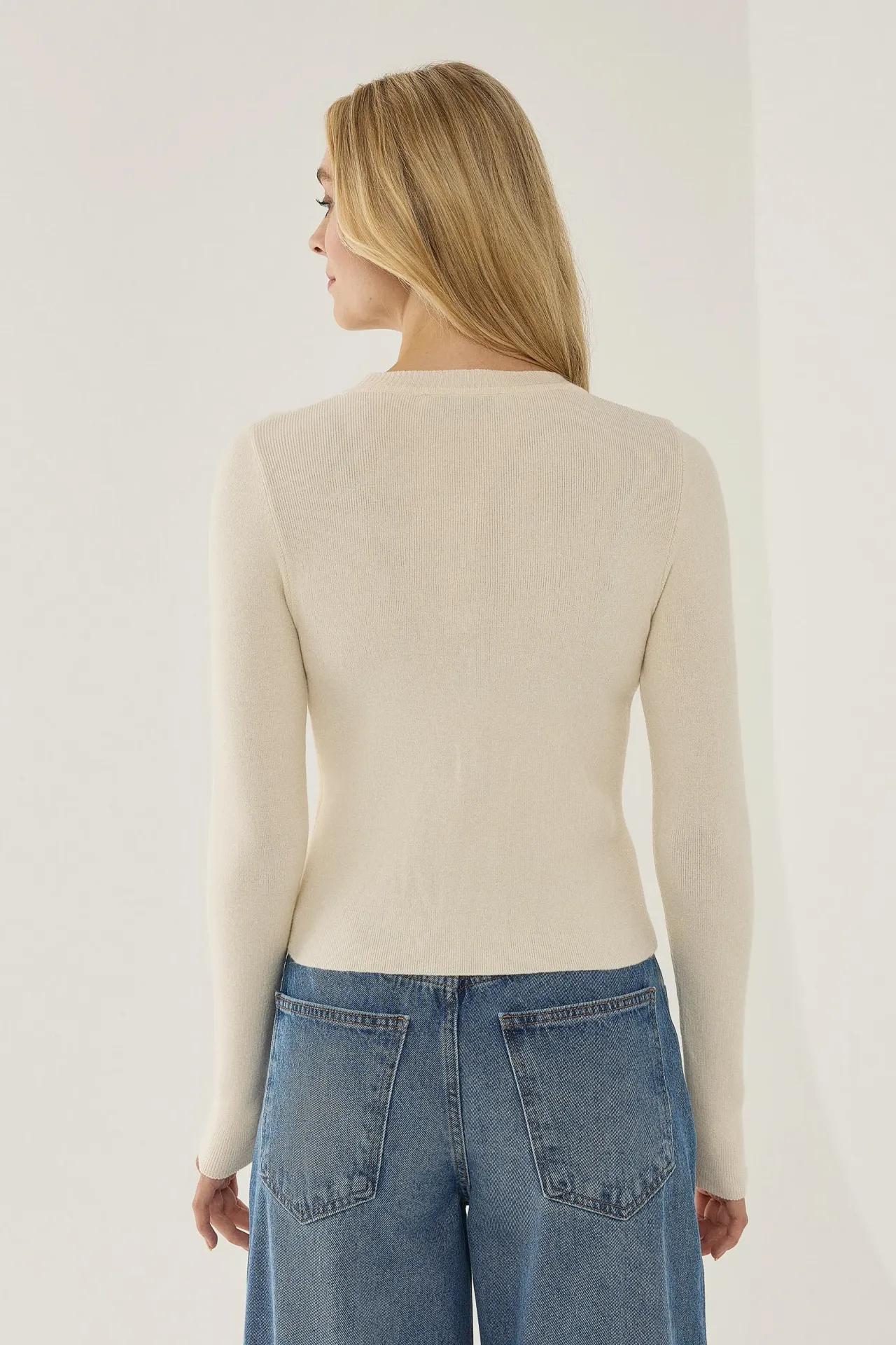 Basic Crew Neck KnitTop