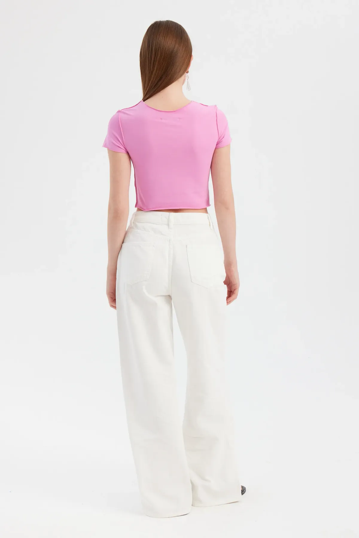 Yuvarlak Yakalı Ön Dikişli Kısa Kollu Crop Top 4