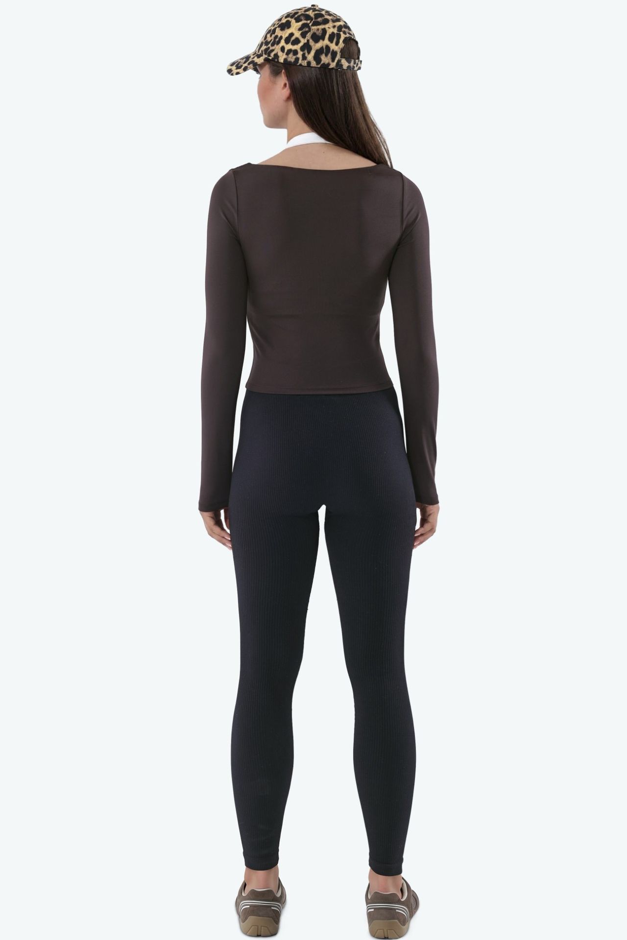 Halter Neck Padded Knit Sports Top 3