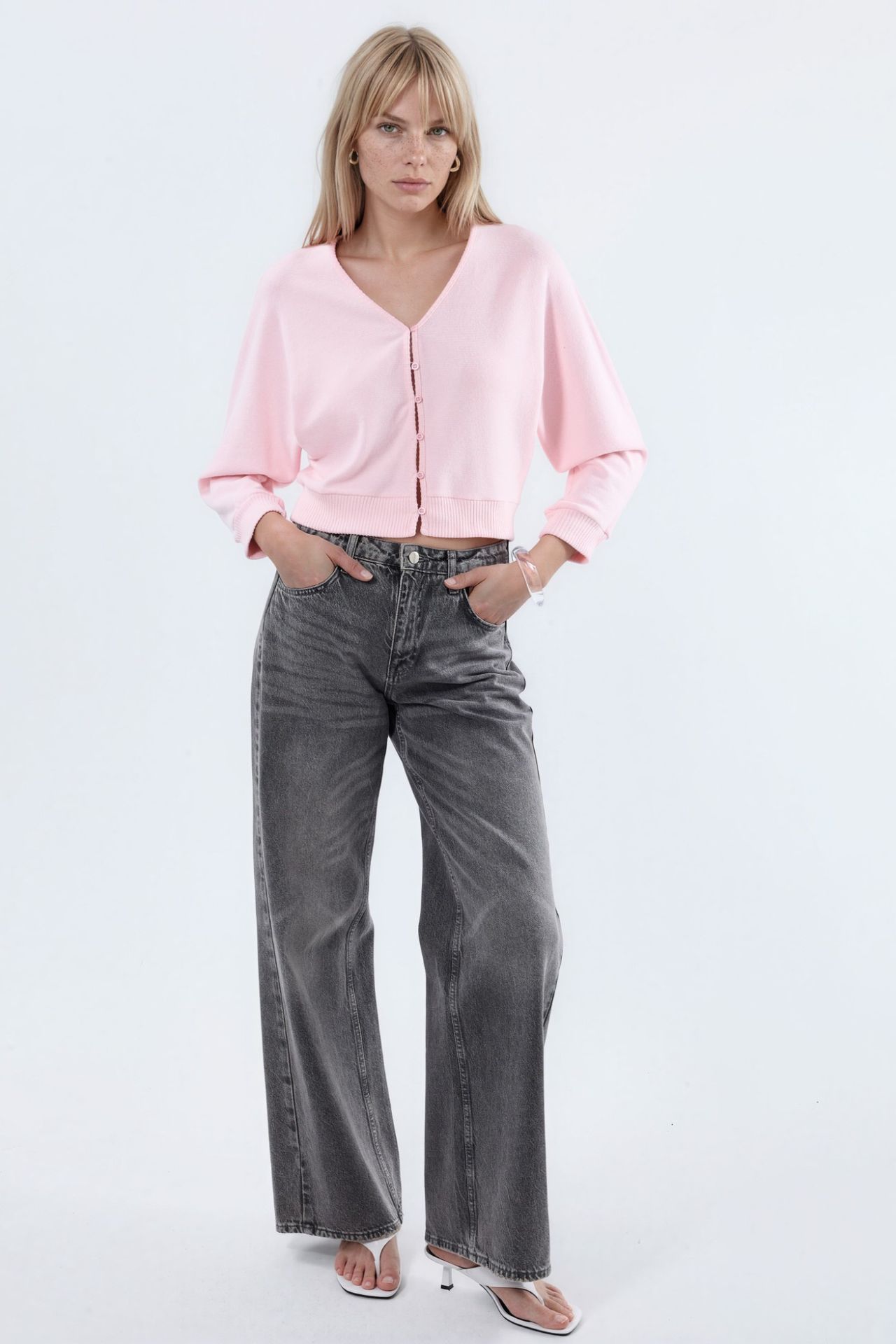 BUSEM V-Neck Ribbed Crop Cardigan 5