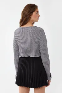 grey-image-3
