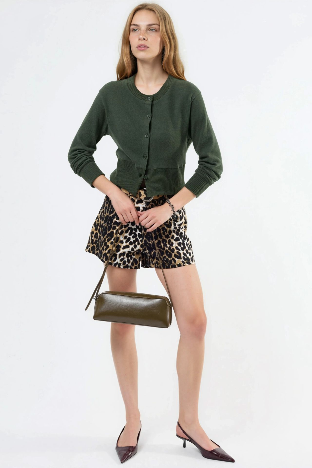 BUSEM Casual Crew Neck Buttoned Crop Jacket 4