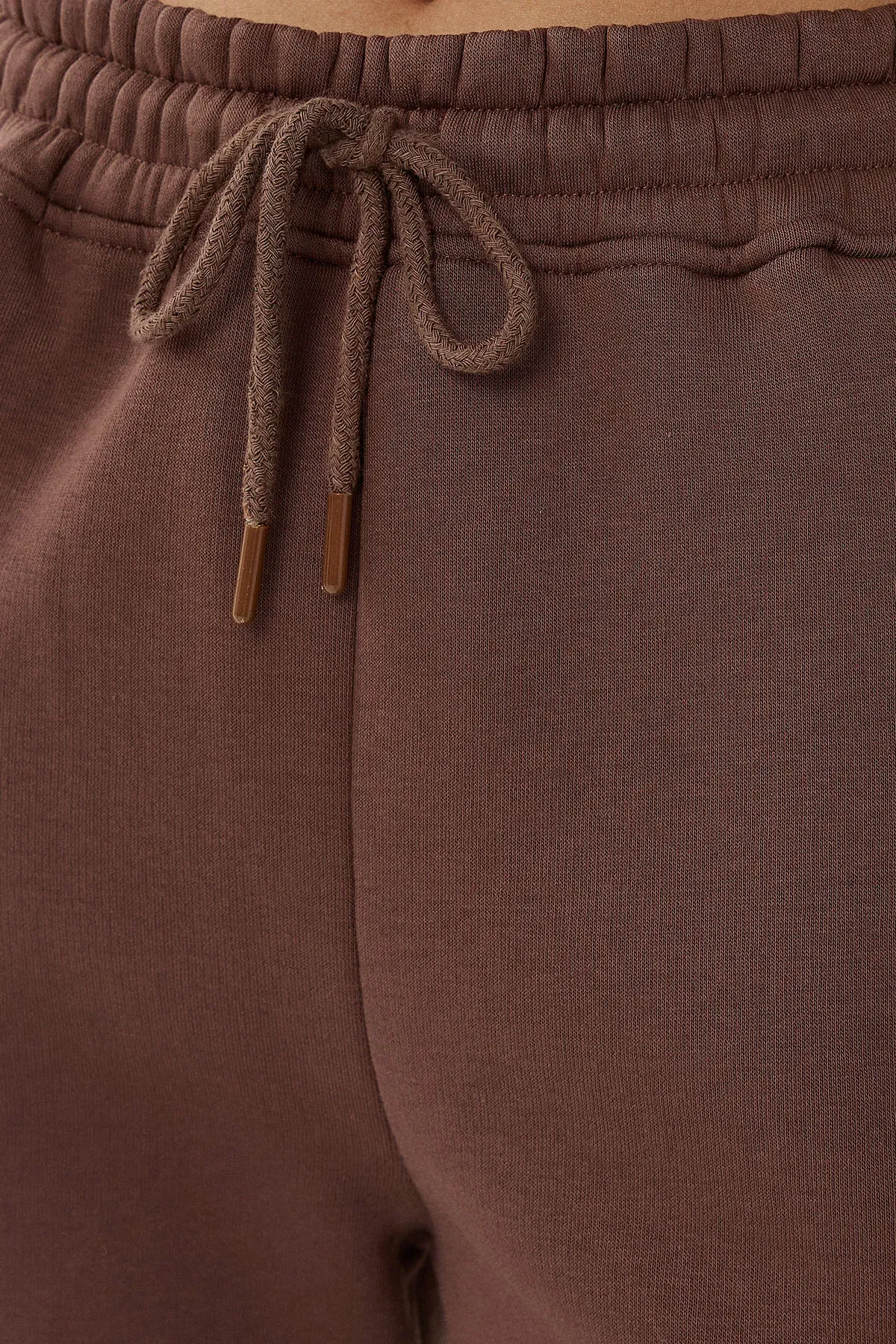 Basic Sweatpants 4