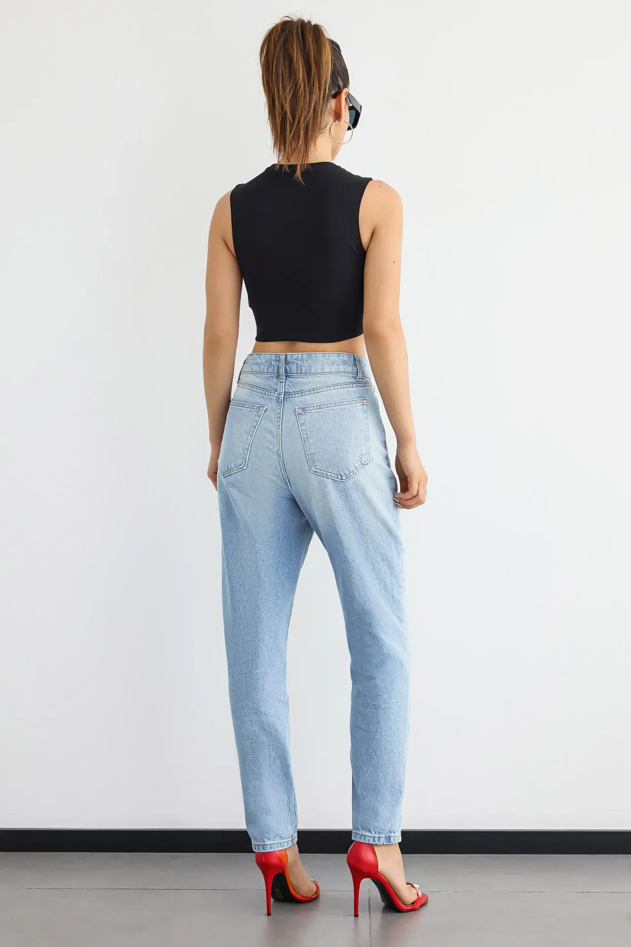 Round Neck Sleeveless Cotton Camisole Tank Top