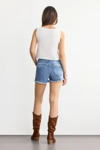 white-image-3