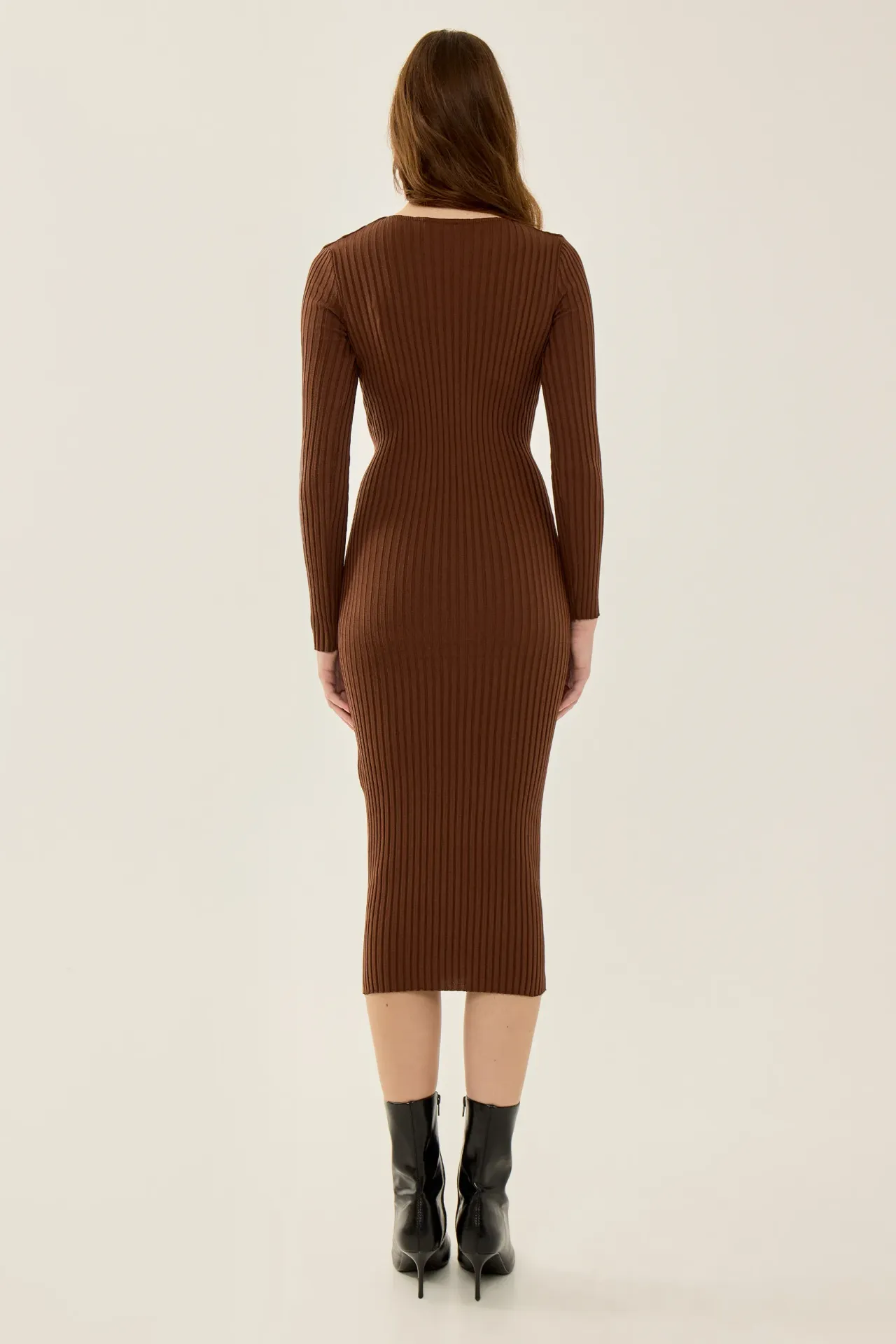 Ribbed Knit Midi Dress with  Choker Collar