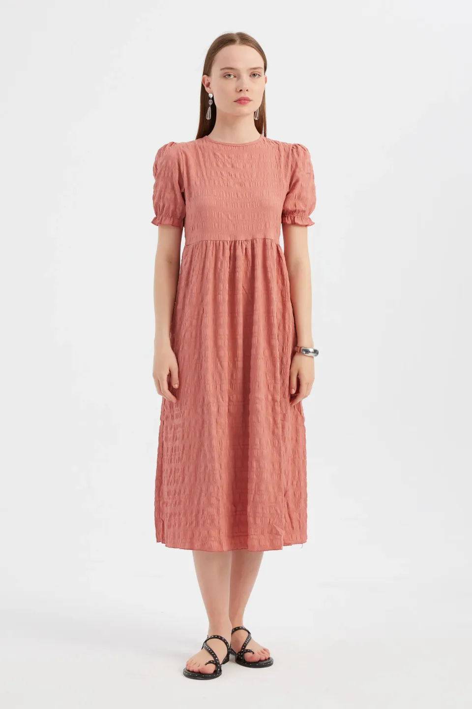 Solid Crew Neck Balloon Sleeve Midi Dress