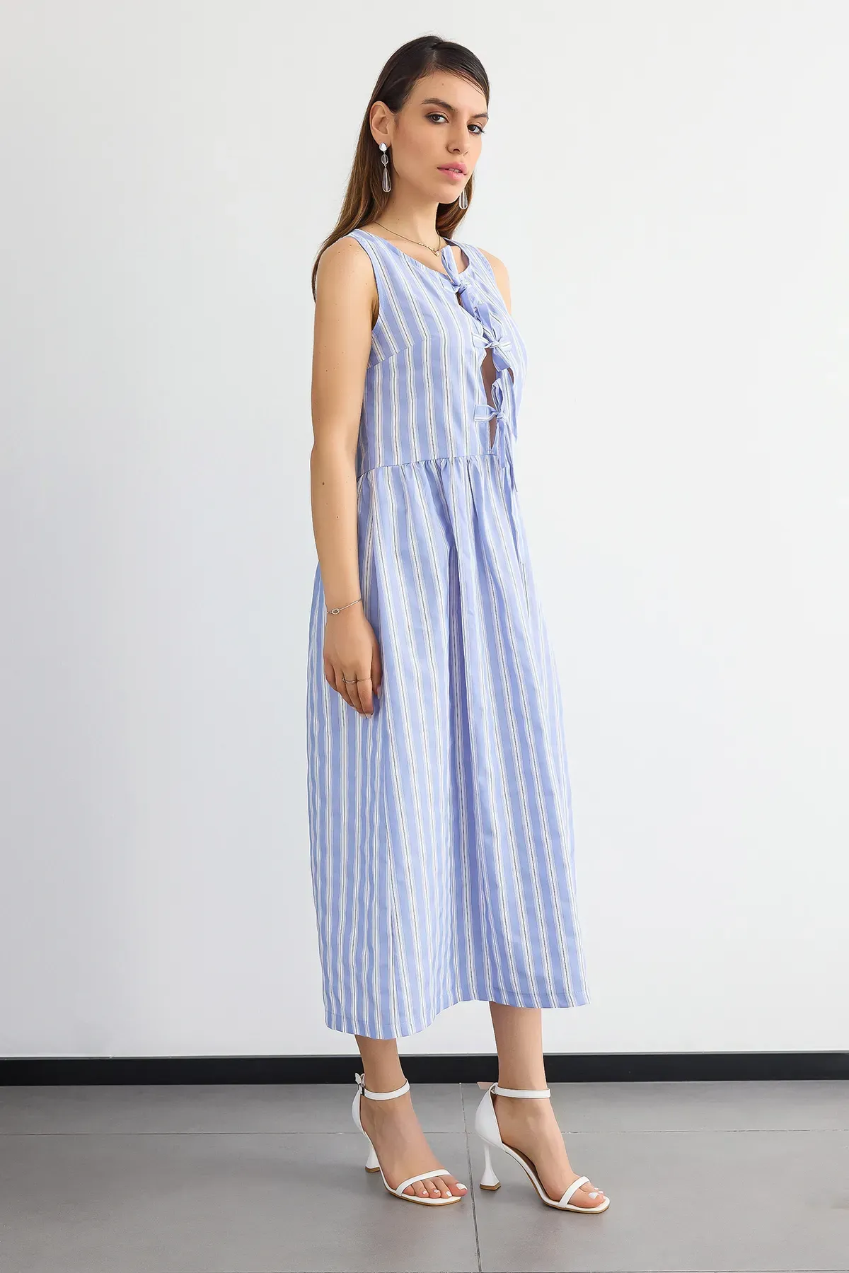 Striped Sleeveless Tie-Front Midi Dress 3