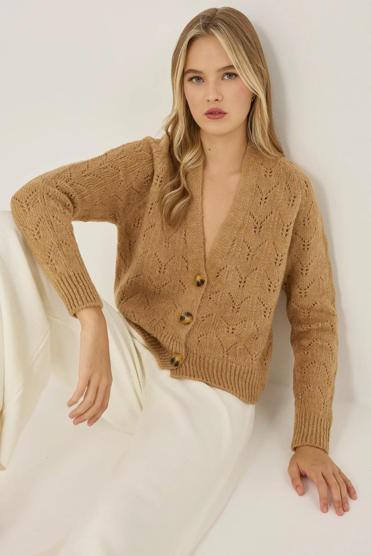 V-Neck Relaxed Fit Knit Cardigan