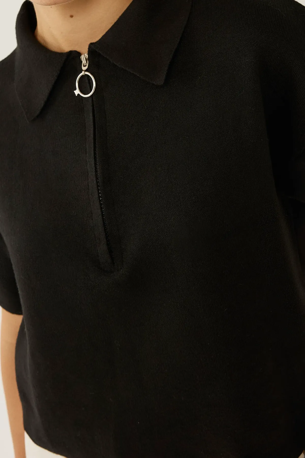 Knitted Zipper Collar Top 4