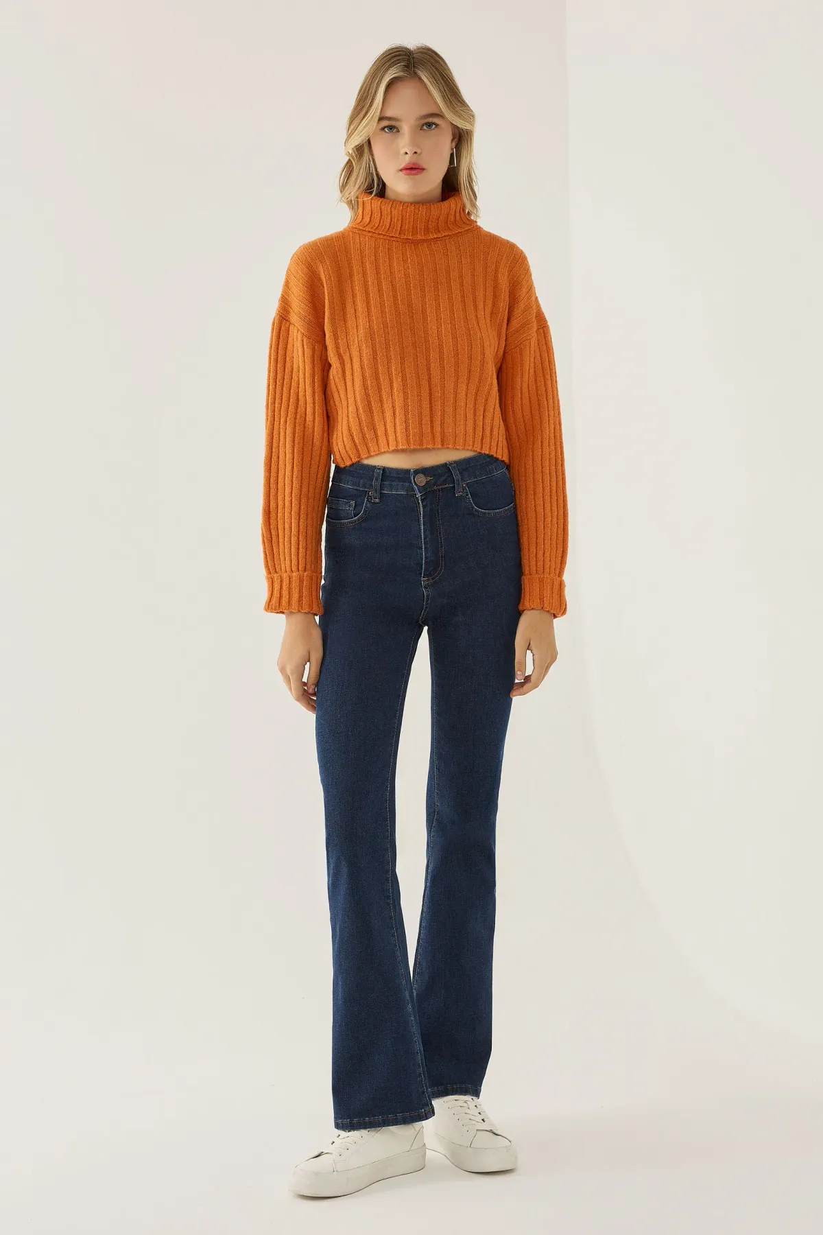Turtleneck Knit Sweater 2