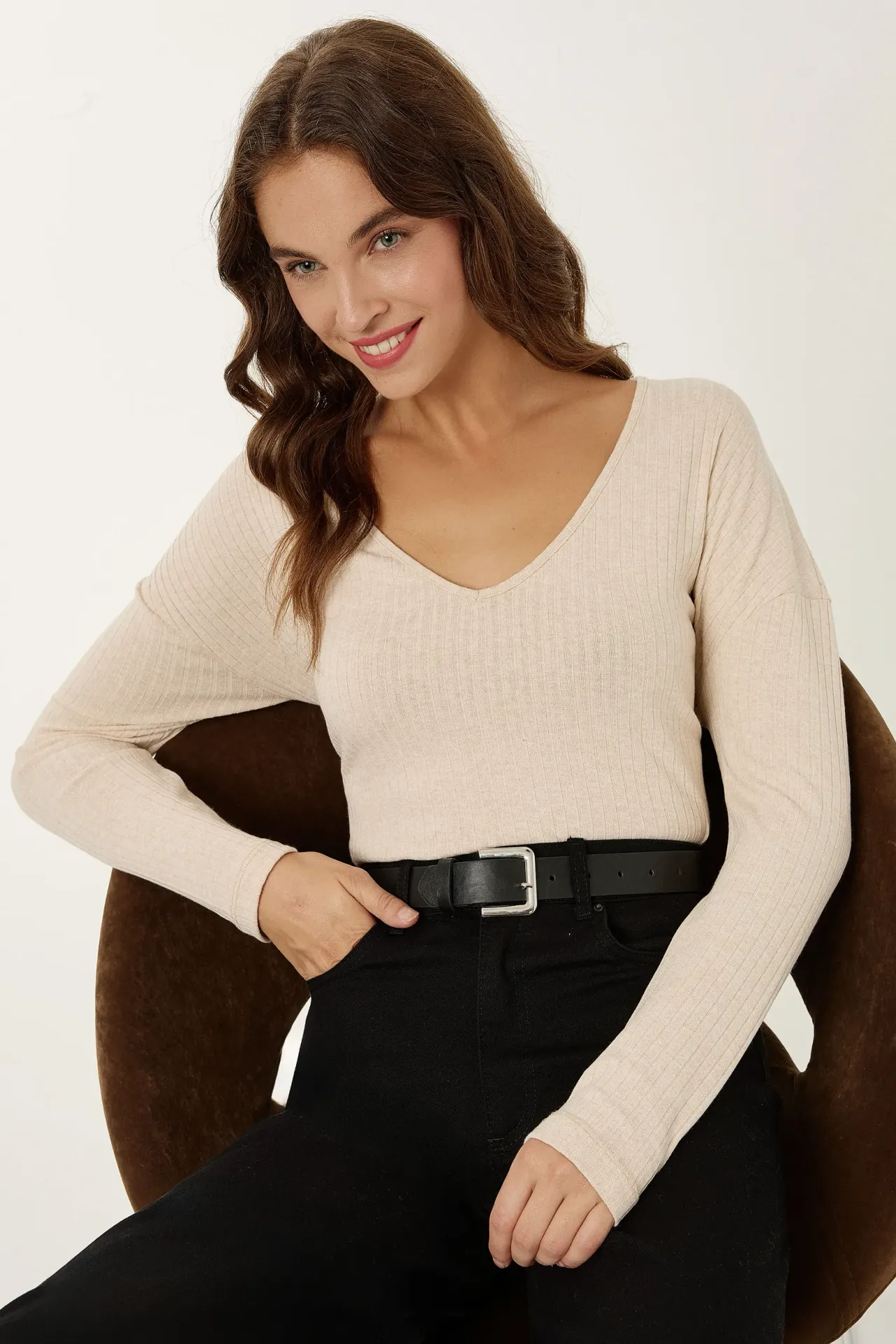 Slim Fit V-Neck Long Sleeve Blouse