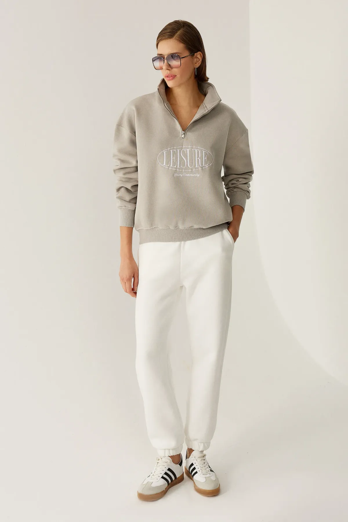 Printed Zipper Collar Sweatshirt 3