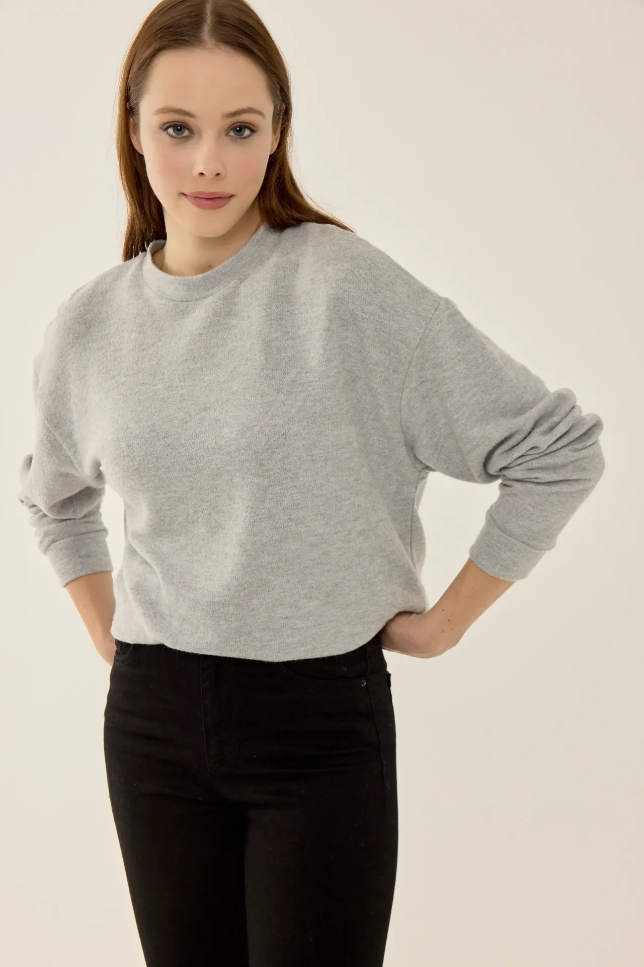 Relaxed Fit Basic Sweater
