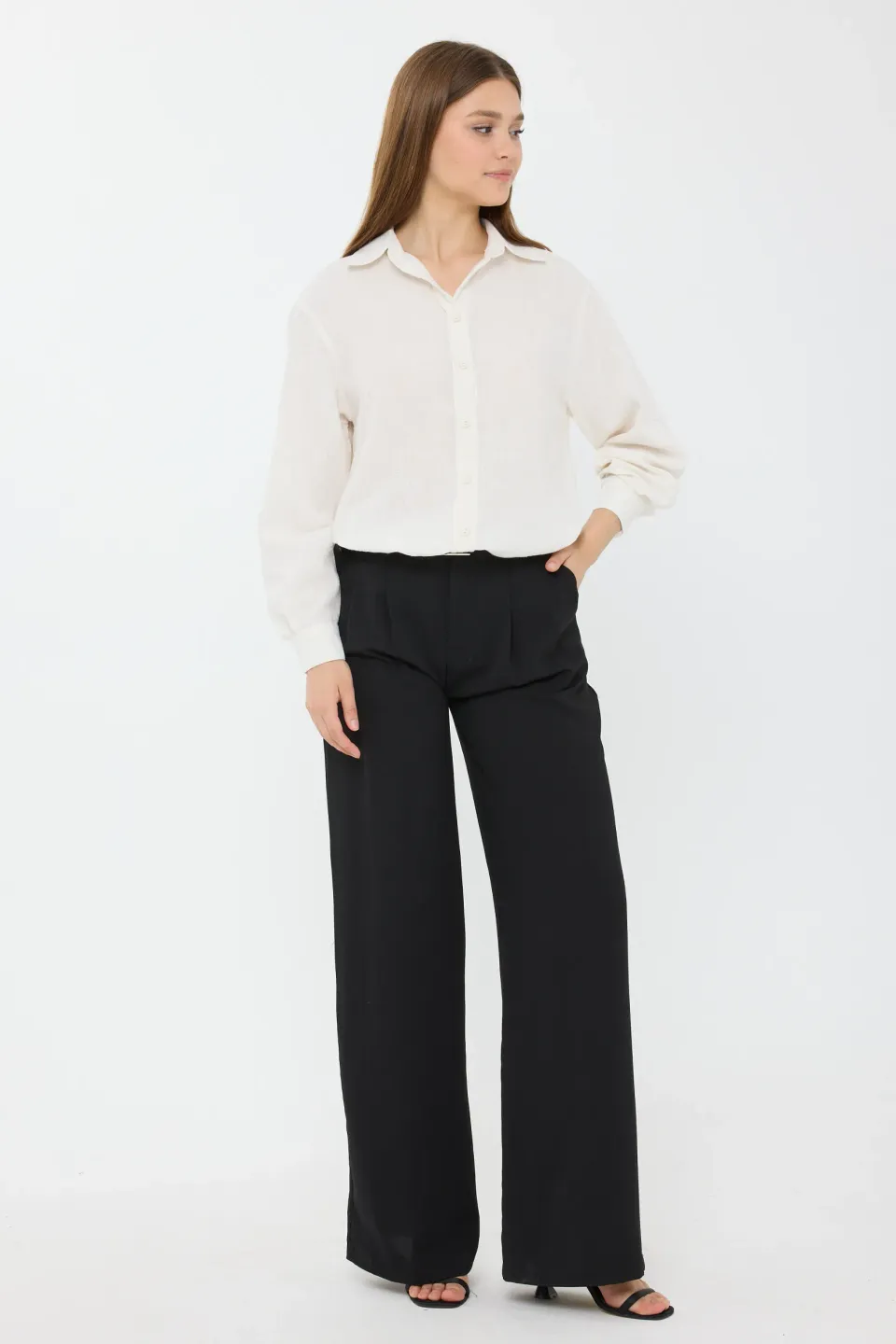 Buttoned Long Sleeve Relaxed Shirt