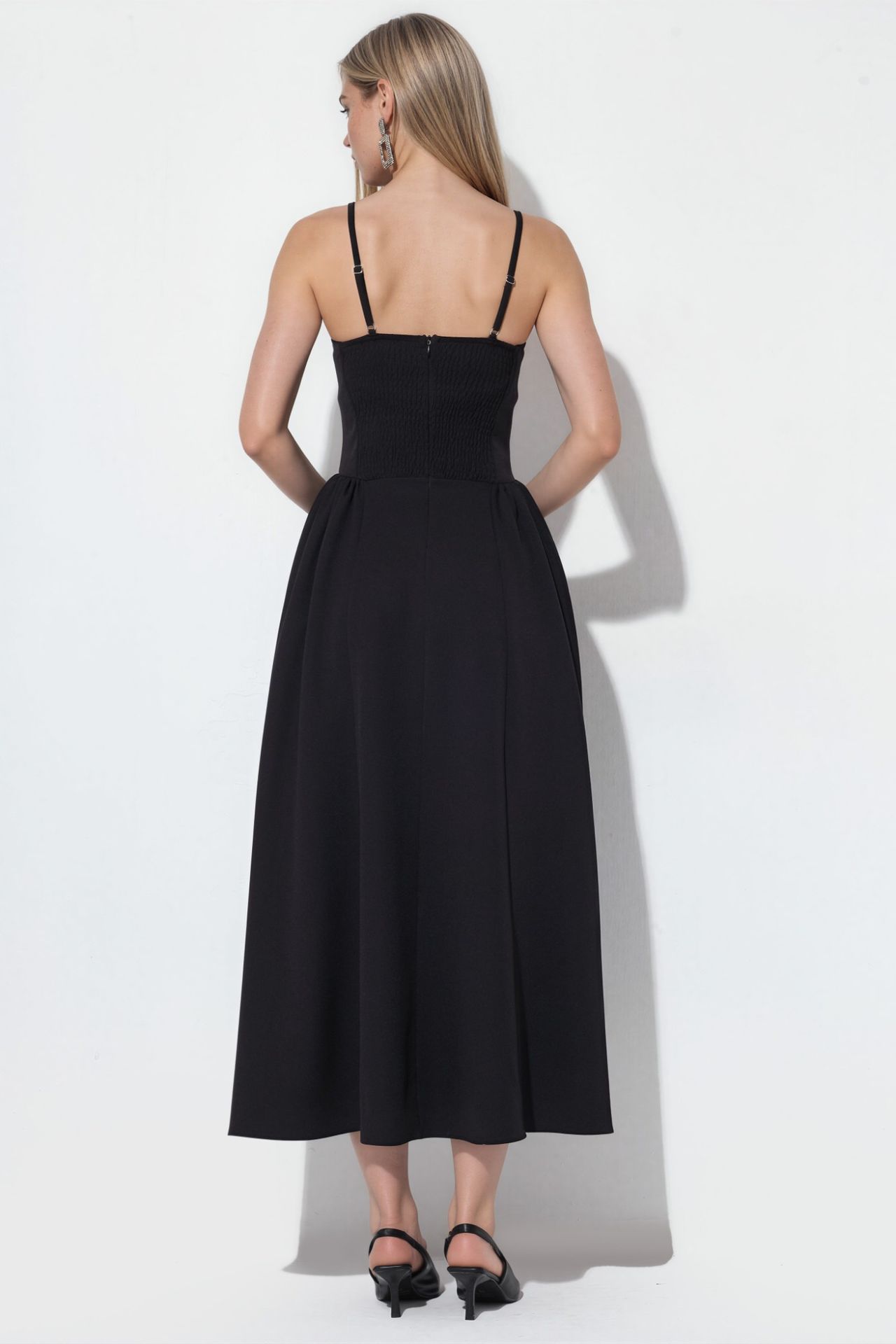 Solid Midi Dress With Heart Neckline 3