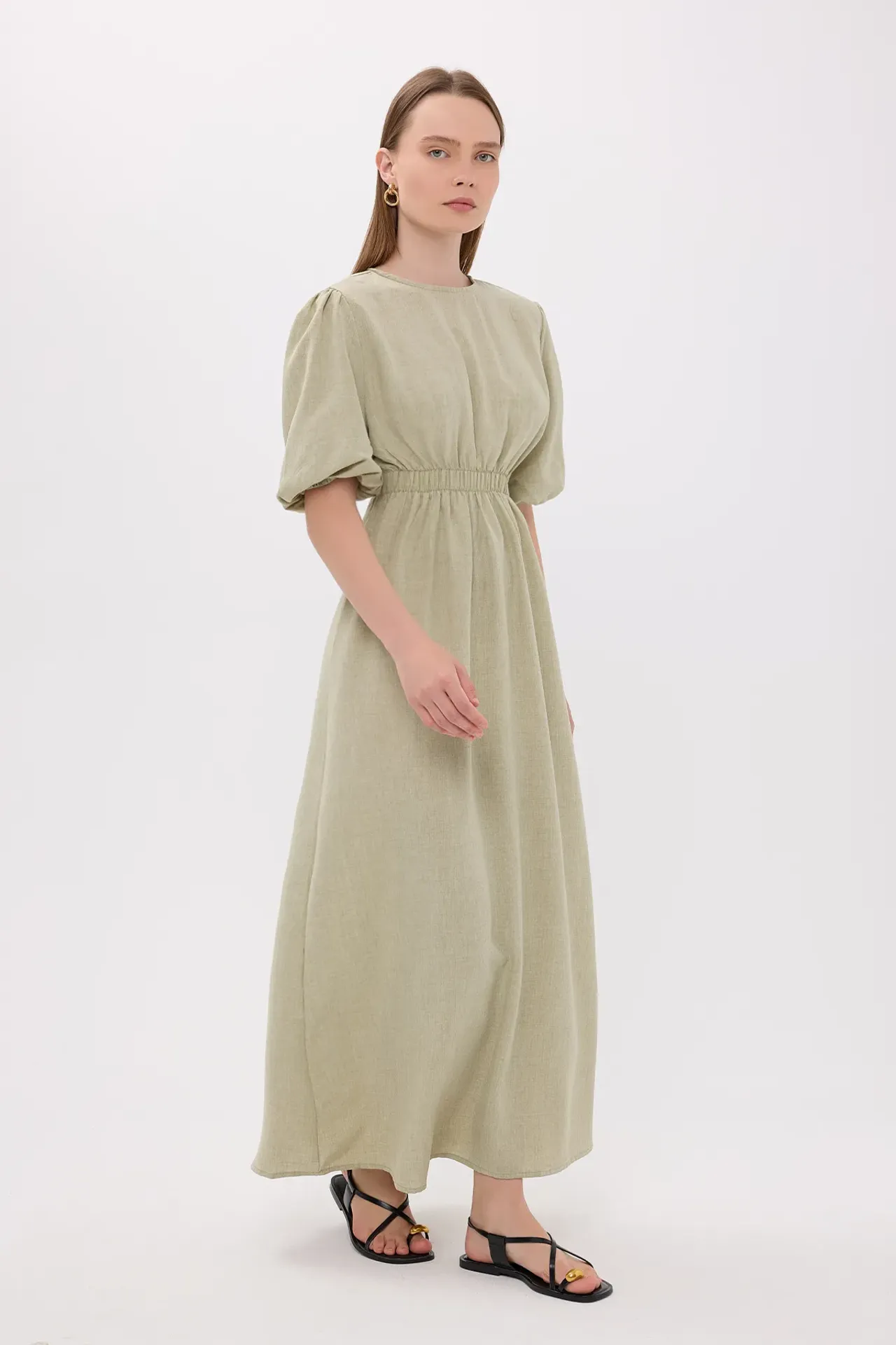 Short Sleeve Round Neck Maxi Dress with Back Cut Out