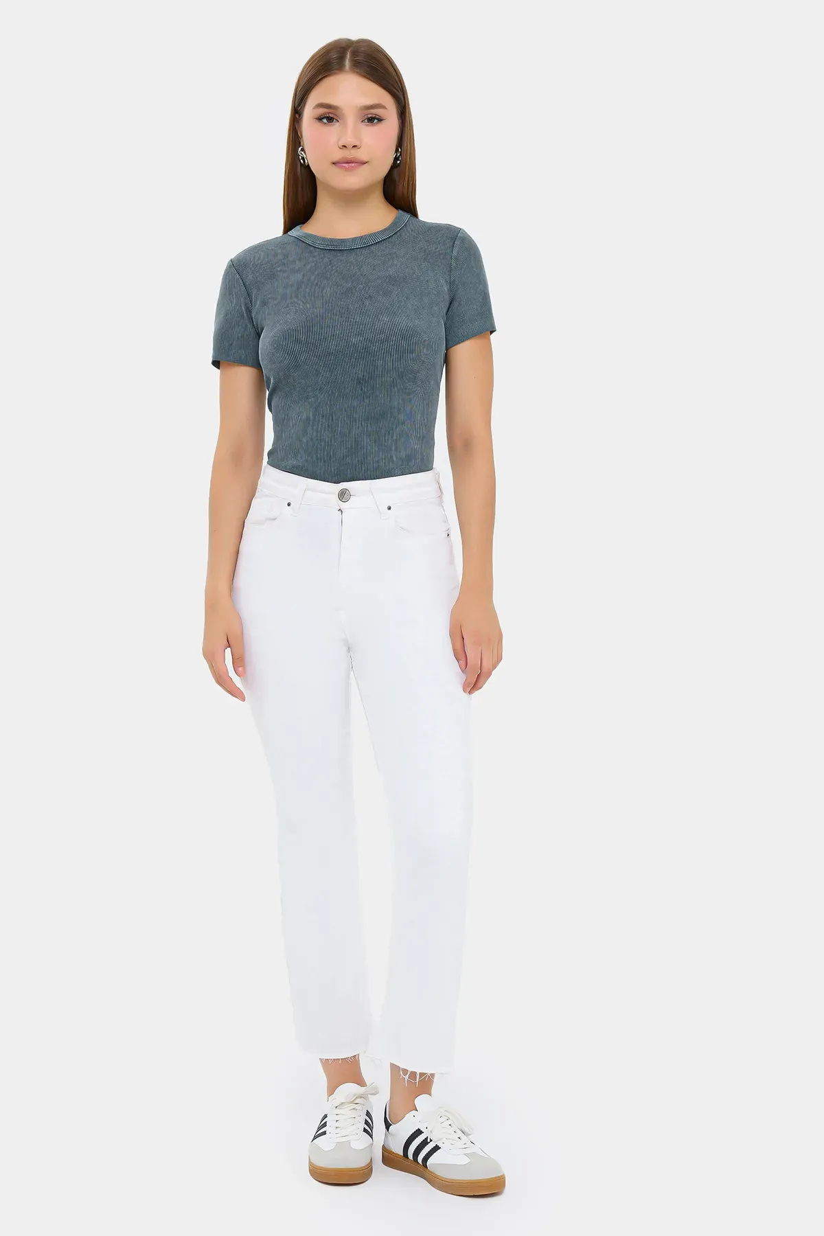 Short Sleeve Acid-Washed T-Shirt with Ribbed Round Neck 1