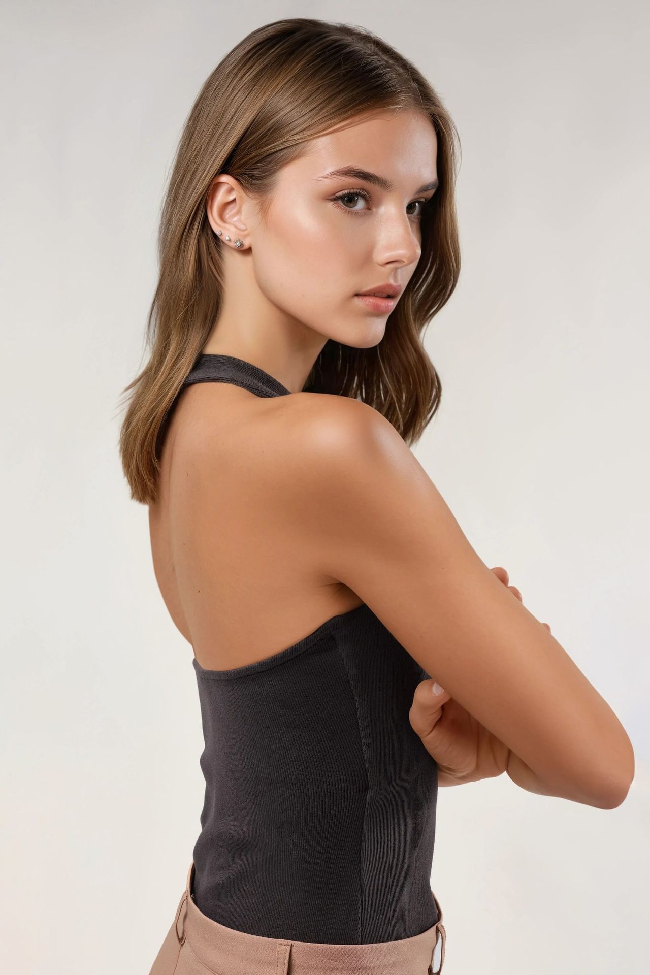 Fitted Halter Neck Knit Top
