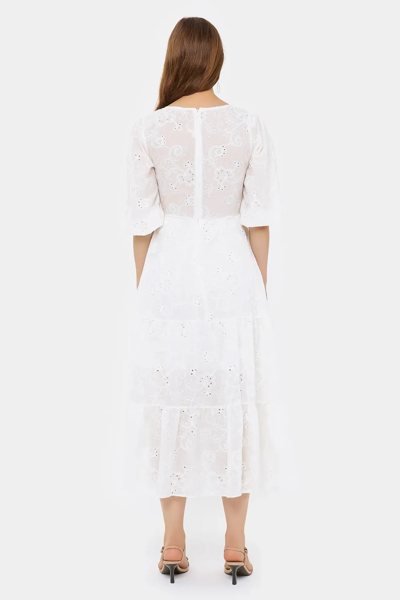 Embroidered Sweetheart Neck Tiered Maxi Dress with a Puff Sleeves